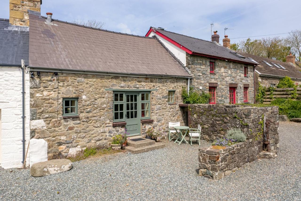 The Nogg Cottages Solva Exterior photo